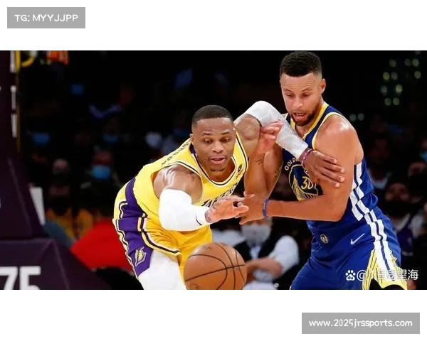 威少库里领衔150分+50助+20三分纪录,老将效率依旧 威少库里领衔150分+50助+20三分纪录,老将效率依旧